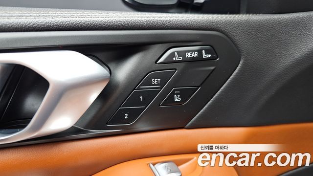 BMW X7 2020 — photo 23