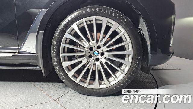 BMW X7 2020 — photo 7
