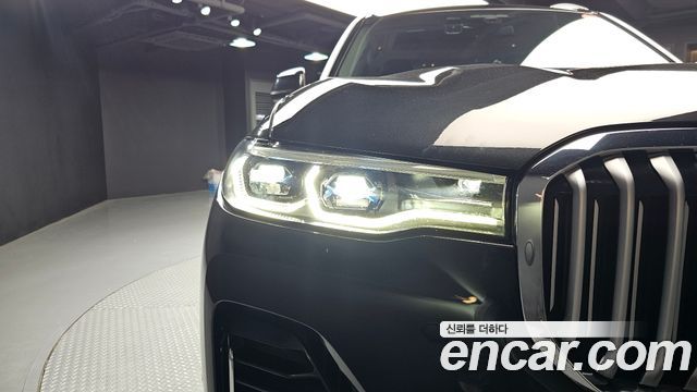 BMW X7 2020 — photo 8