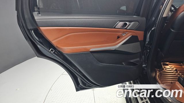 BMW X7 2020 — photo 15