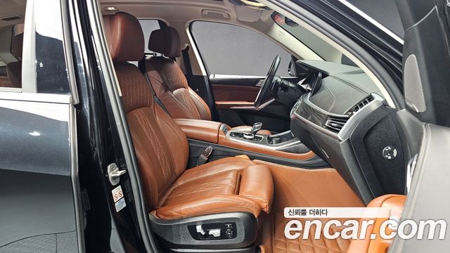 BMW X7 2020 — photo 16