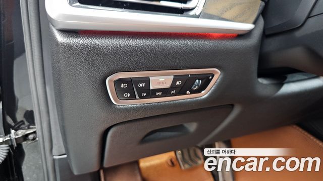 BMW X7 2020 — photo 35