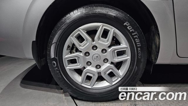 Hyundai Staria 2022 — photo 5