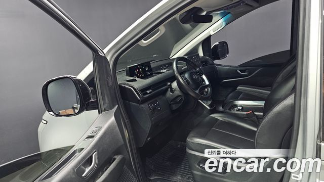 Hyundai Staria 2022 — photo 13