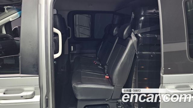 Hyundai Staria 2022 — photo 17
