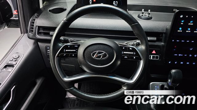Hyundai Staria 2022 — photo 19