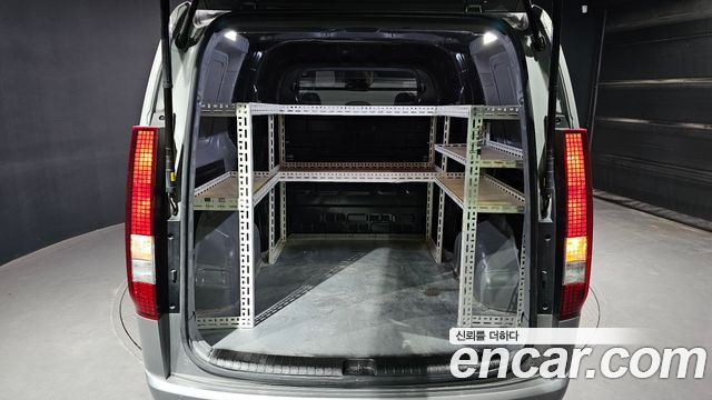 Hyundai Staria 2022 — photo 26