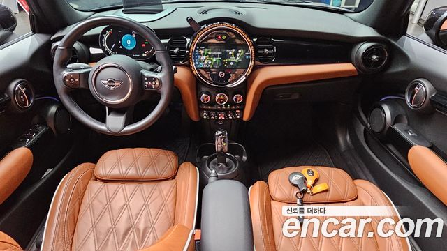 Mini Cooper Convertible 2022 — photo 10