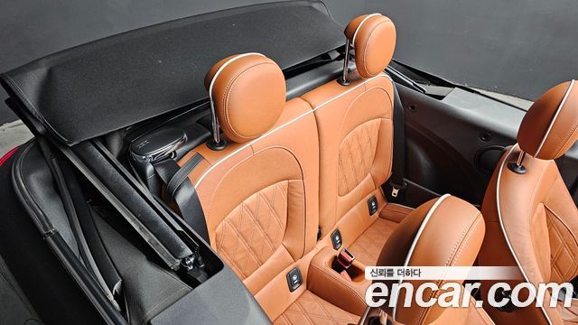Mini Cooper Convertible 2022 — photo 18