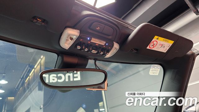 Mini Cooper Convertible 2022 — photo 23