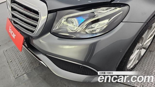 Mercedes-Benz E-Class 2019 — photo 8