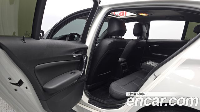 BMW 1-Series 2014 — photo 12