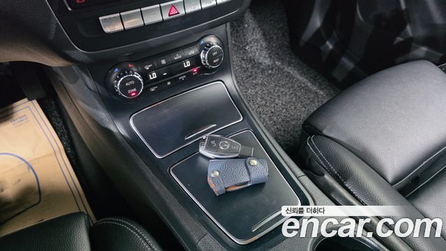 Mercedes-Benz B-Class 2018 — photo 12
