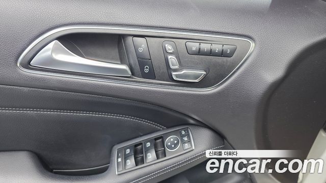 Mercedes-Benz B-Class 2018 — photo 26