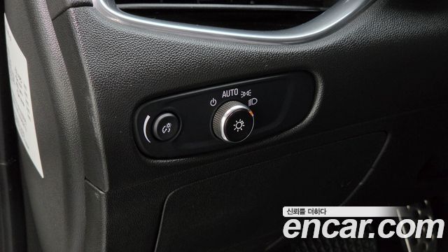 Chevrolet Korea Malibu 2017 — photo 16