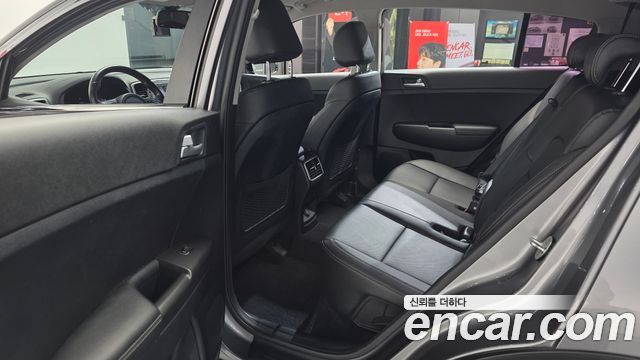 Kia Sportage 2016 — photo 16