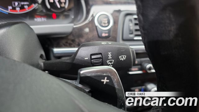 BMW 6-Series 2013 — photo 17