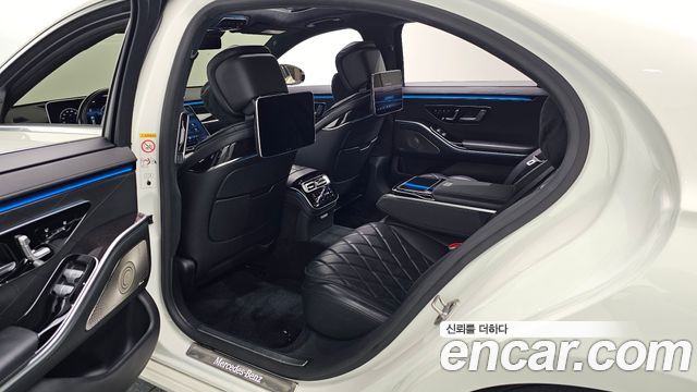 Mercedes-Benz S-Class 2021 — photo 11