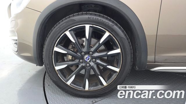 Volvo V60 2016 — photo 5