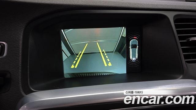 Volvo V60 2016 — photo 14