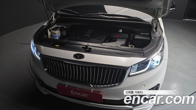Kia Canival 2017 — photo 6