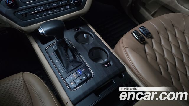 Kia Canival 2017 — photo 12
