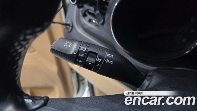 Kia Canival 2017 — photo 22