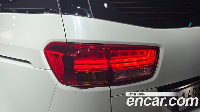 Kia Canival 2017 — photo 9