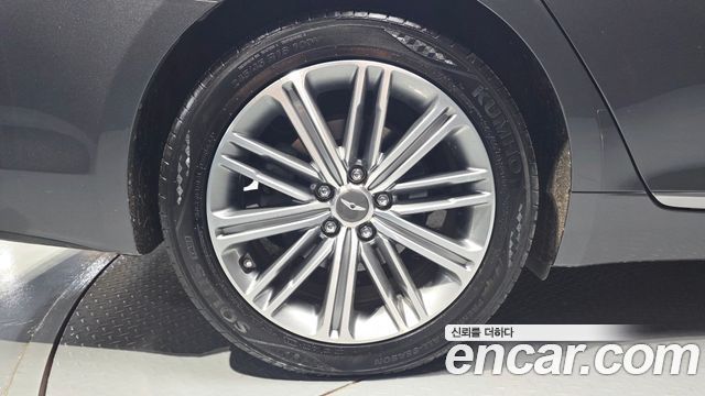 Genesis G80 2018 — photo 5