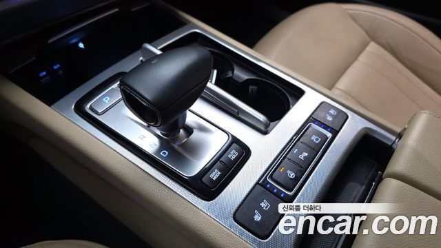 Genesis G80 2018 — photo 12