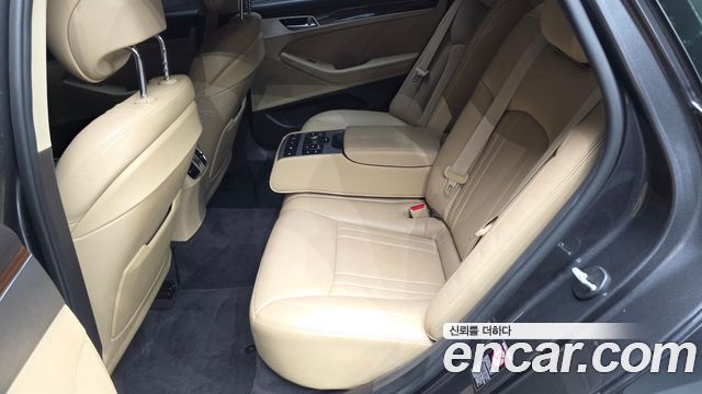 Genesis G80 2018 — photo 17