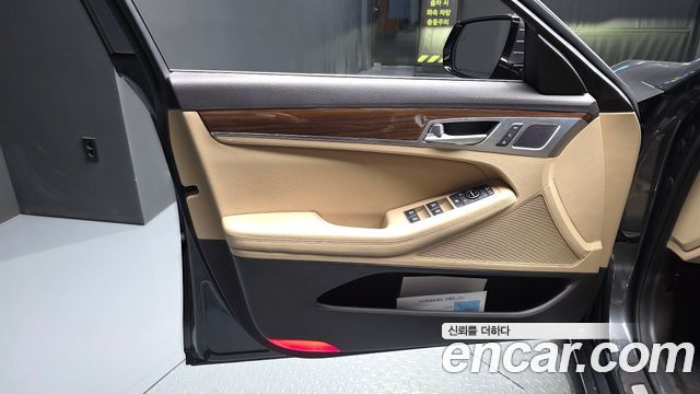 Genesis G80 2018 — photo 14