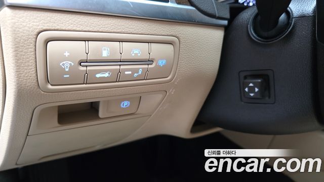 Genesis G80 2018 — photo 28