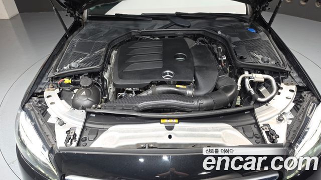 Mercedes-Benz C-Class 2020 — photo 6