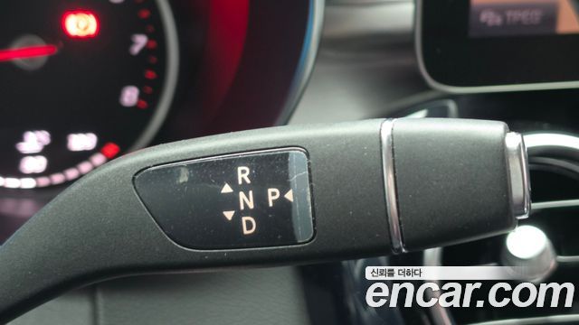 Mercedes-Benz C-Class 2020 — photo 9