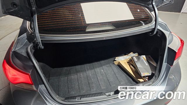 Hyundai AVANTE 2016 — photo 20