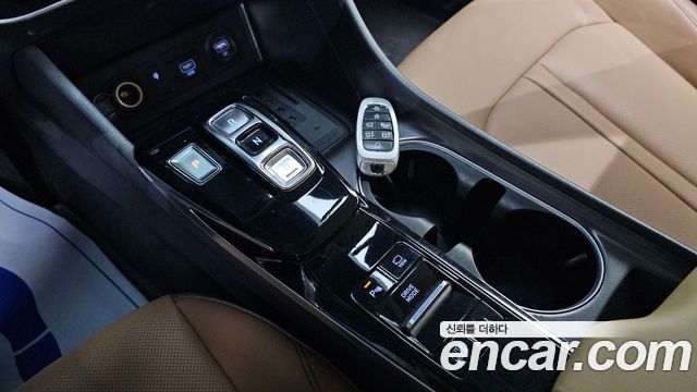 Hyundai Sonata 2022 — photo 9