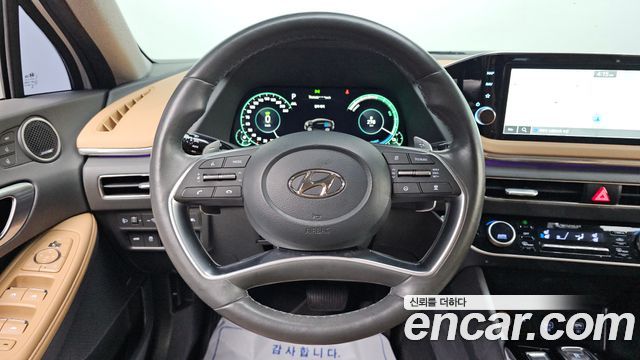 Hyundai Sonata 2022 — photo 14