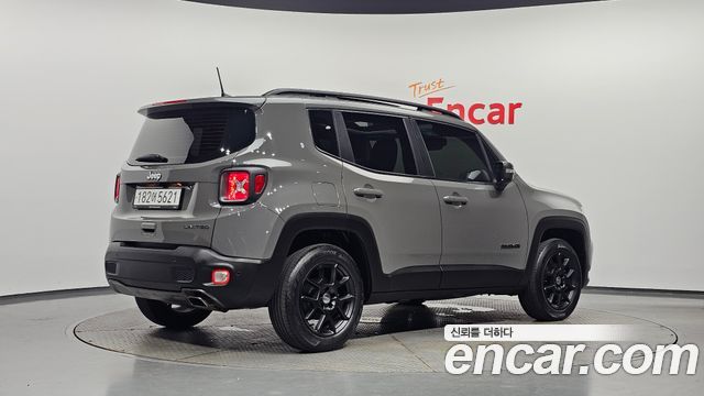 Jeep Renegade 2019 — photo 2