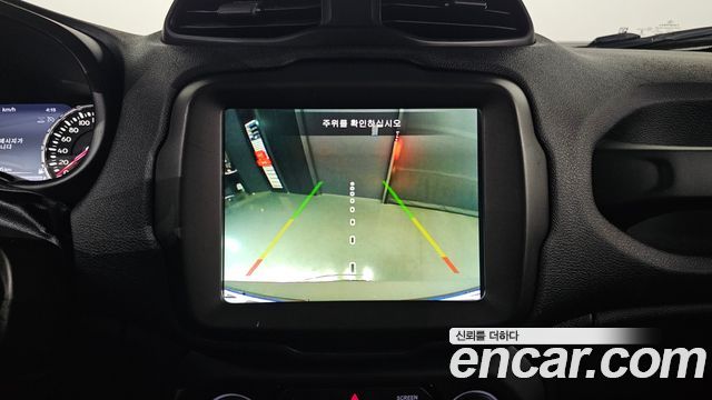 Jeep Renegade 2019 — photo 16