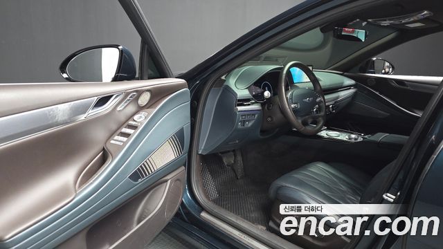 Genesis G80 2022 — photo 13