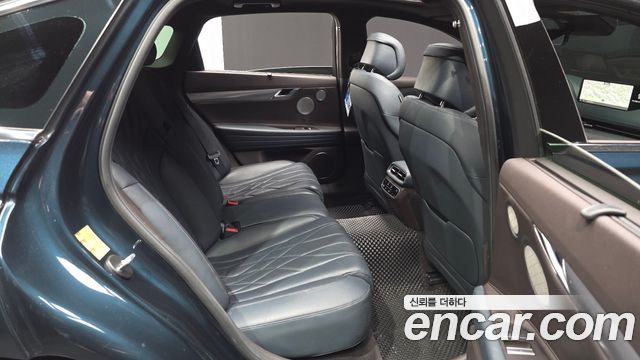 Genesis G80 2022 — photo 17