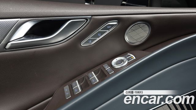 Genesis G80 2022 — photo 24