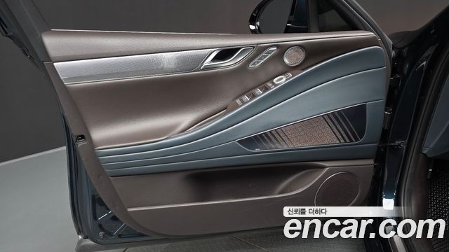 Genesis G80 2022 — photo 14