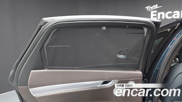 Genesis G80 2022 — photo 27