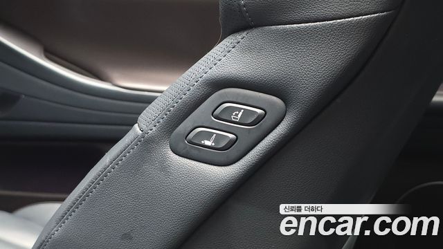 Genesis G80 2022 — photo 31