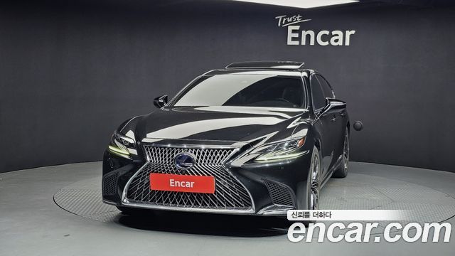 Lexus LS 2018 — photo 3