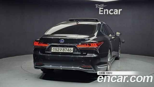 Lexus LS 2018 — photo 4