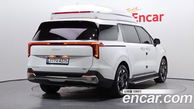 Kia Canival 2025 — photo 2