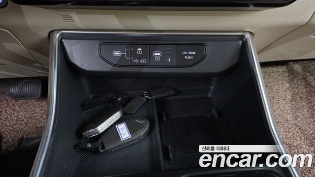 Kia Canival 2025 — photo 17